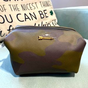 New in Packaging- Stella & Dot Pouf